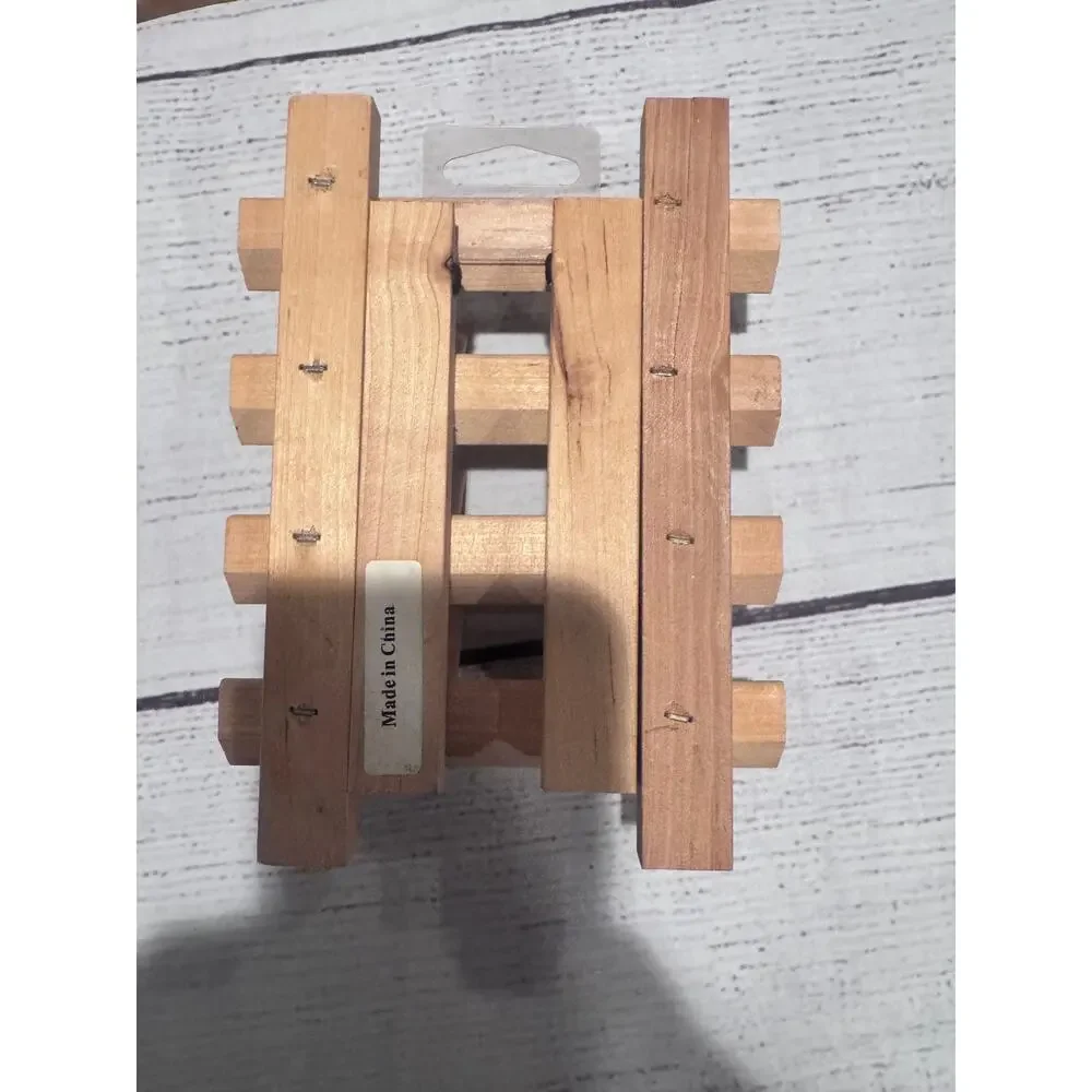 June Tailor Bobbin Rack - Picture 4 of 4